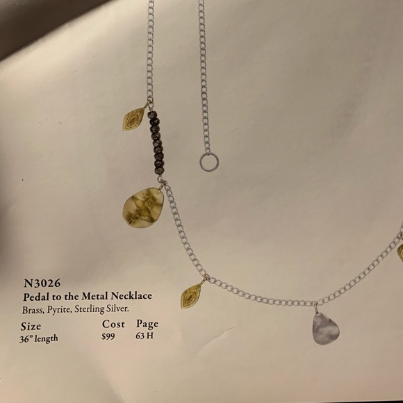 Pedal to the metal necklace Silpada - Picture 2 of 3